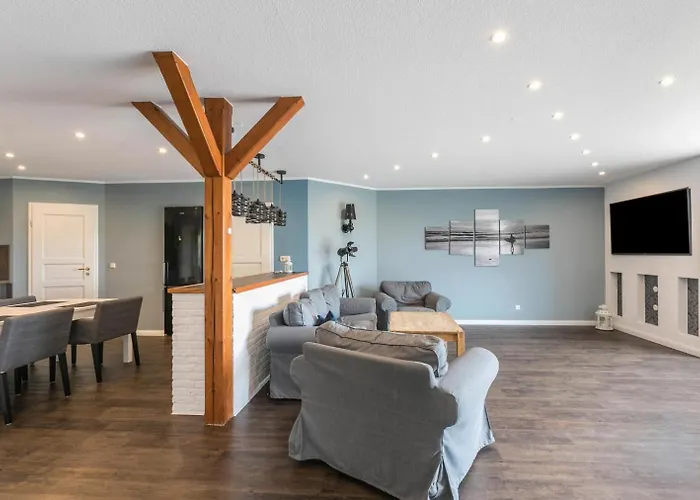 Modernes Holzhaus Mit Traumhaftem Deichblick *